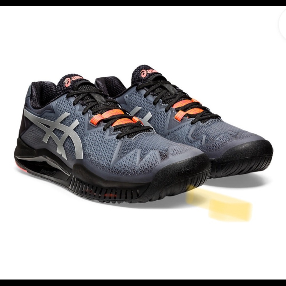 ASICS gel resolution 8 tennis shoe